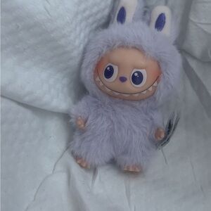 Labubu Pin for Love - E